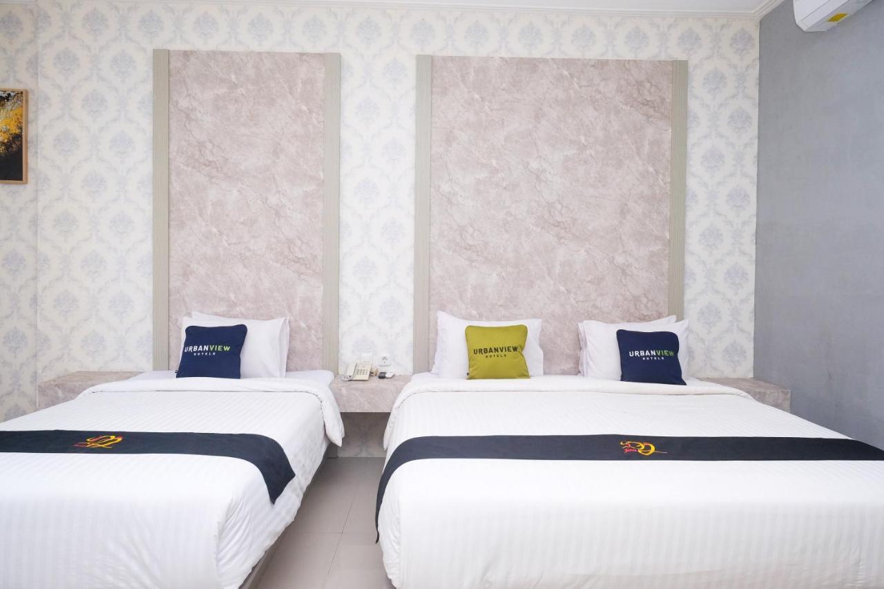 Urbanview Dj Hotel