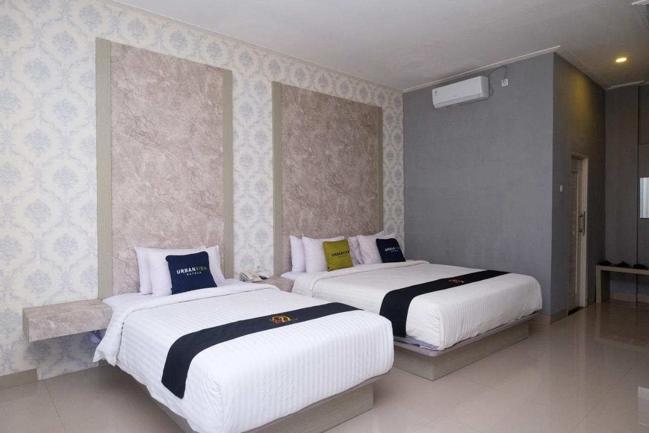 Urbanview Dj Hotel Tegal (Central Java)