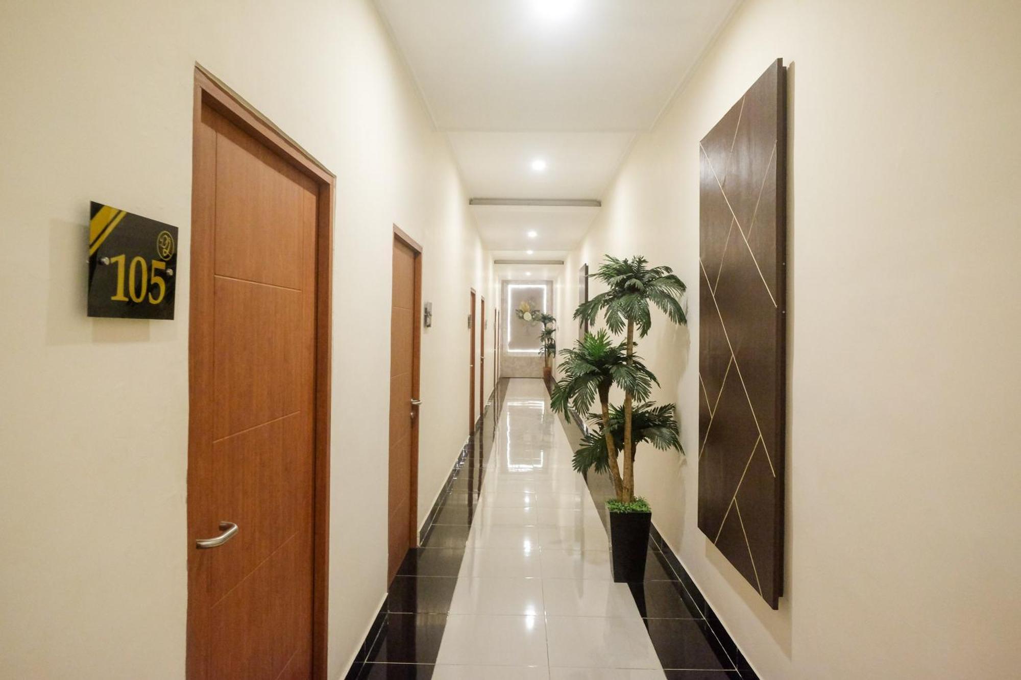 Hotel Urbanview Dj