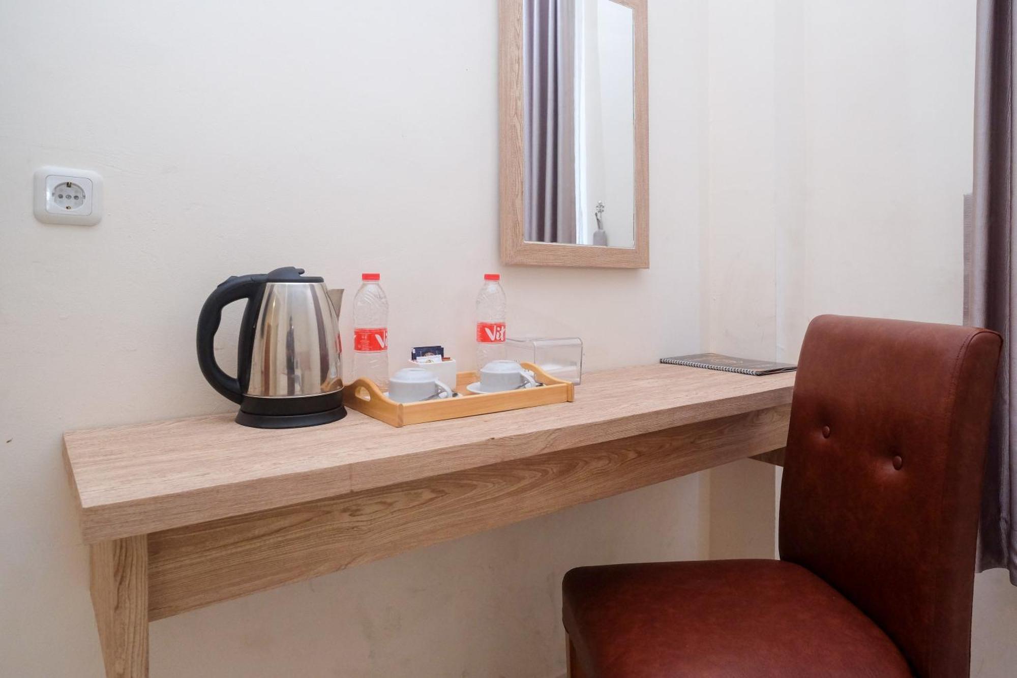 Hotel Urbanview Dj Tegal (Central Java)