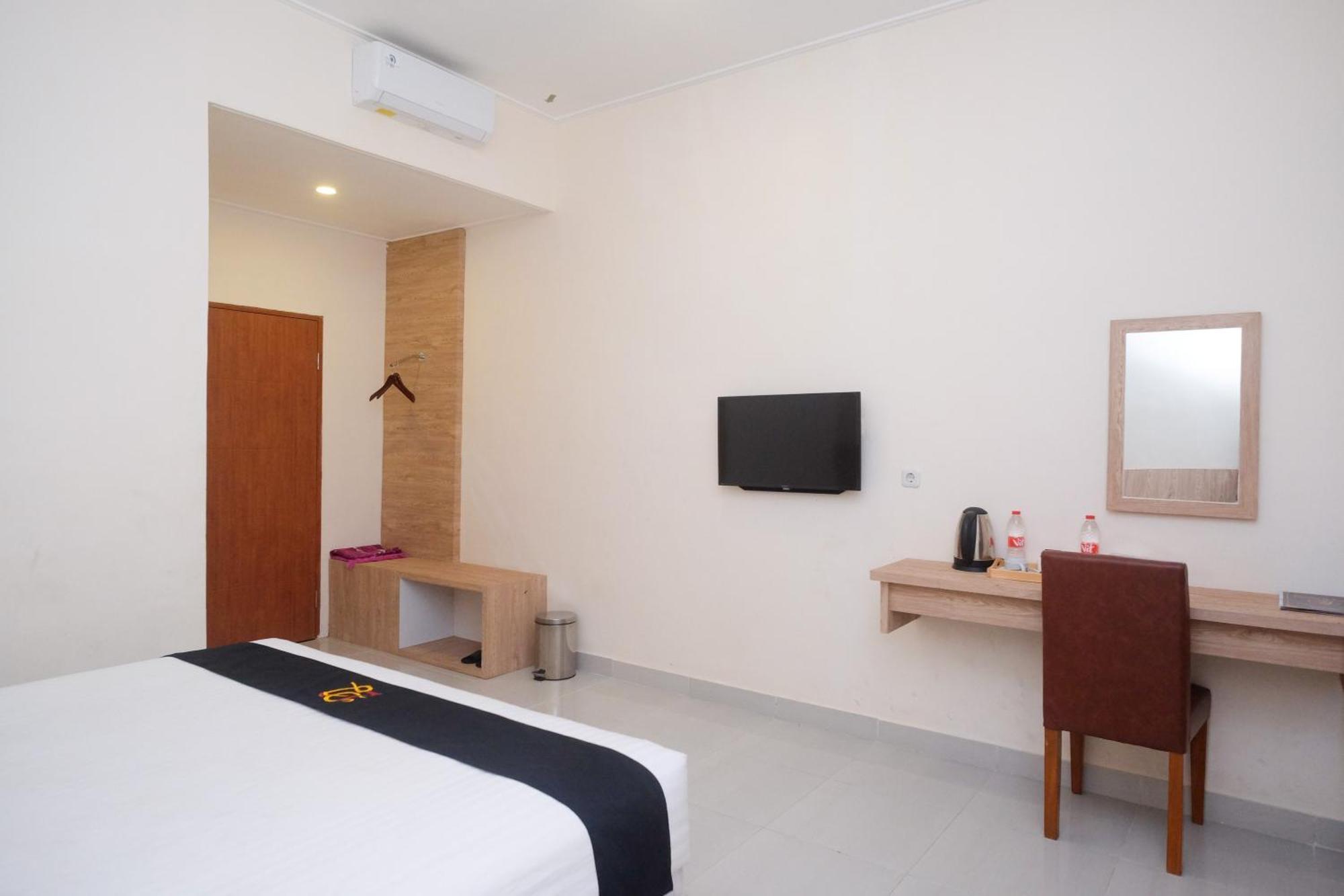 Urbanview Dj Hotel
