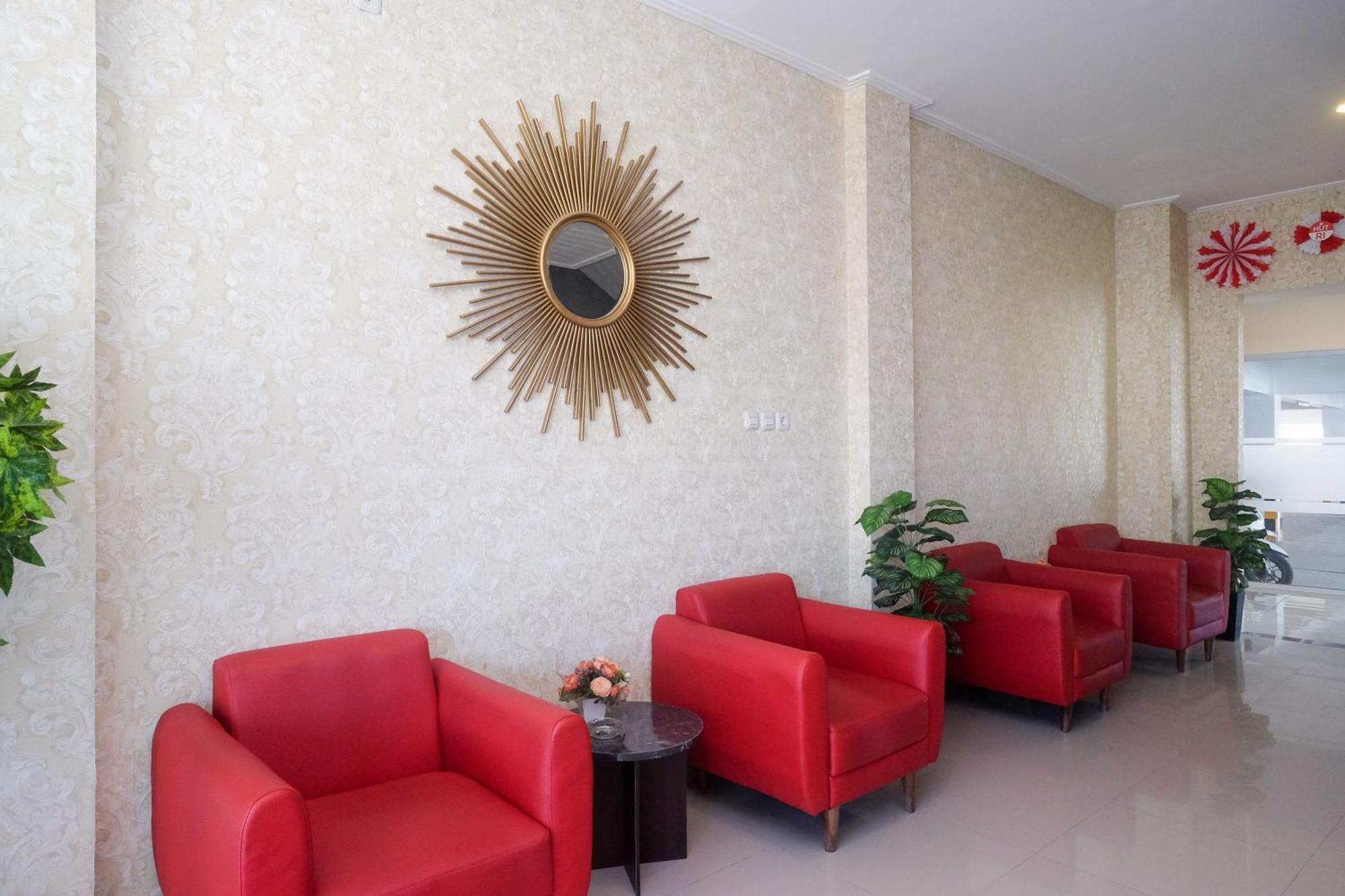Urbanview Dj Hotel